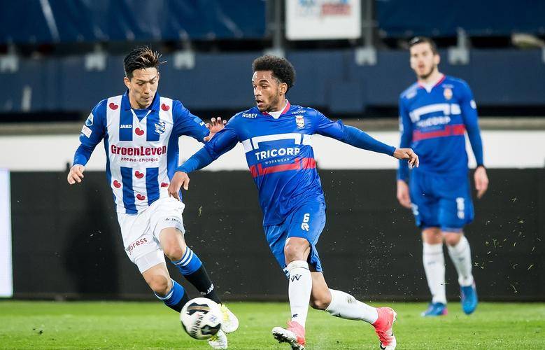 奥拉以其灵 奥拉以其灵